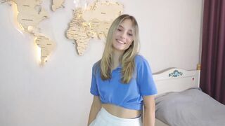 maureencantrell - Young college girl dancing in her room.