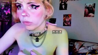 hentaimelody - A young anime girl has her makeup on and is waiting for her master