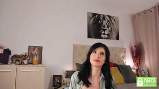 alyonaqueen_ - Slutty babe dances on camera in sexy shirt