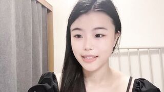 chinesegirlwong -Asian girl talks cutely on camera