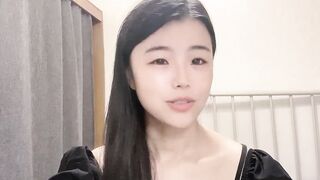 chinesegirlwong -Asian girl talks cutely on camera