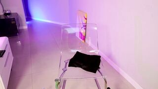 toomuch_wet_ - [older babe masturbates on a chair