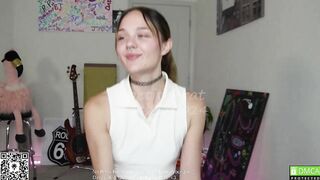 petitebrat -Slutty babe dancing in front of the camera.