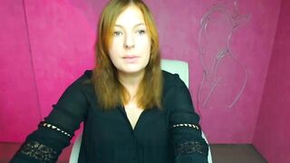 molly_mis - Milf in clothes sits chatting in front of the camera and does not want to undress.