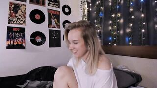 darleneferran - Young blonde teasing in front of the camera