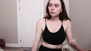 kjfucks -Titty babe poses for the camera