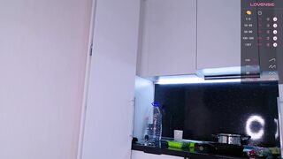 im_milla - The horny slut is cooking