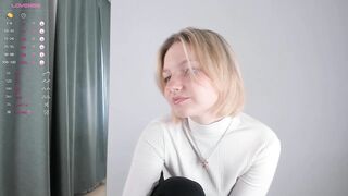 moiragabriel - College girl's having a nice chat