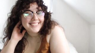 laceyblack42069 - Curvy bitch communicates