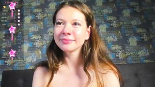 nicole_charm - Young babe masturbates her pussy.